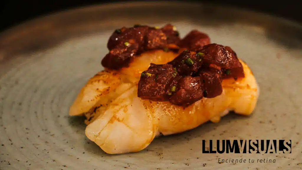 Nigiri de pescado con tartar de atún bluefish denia